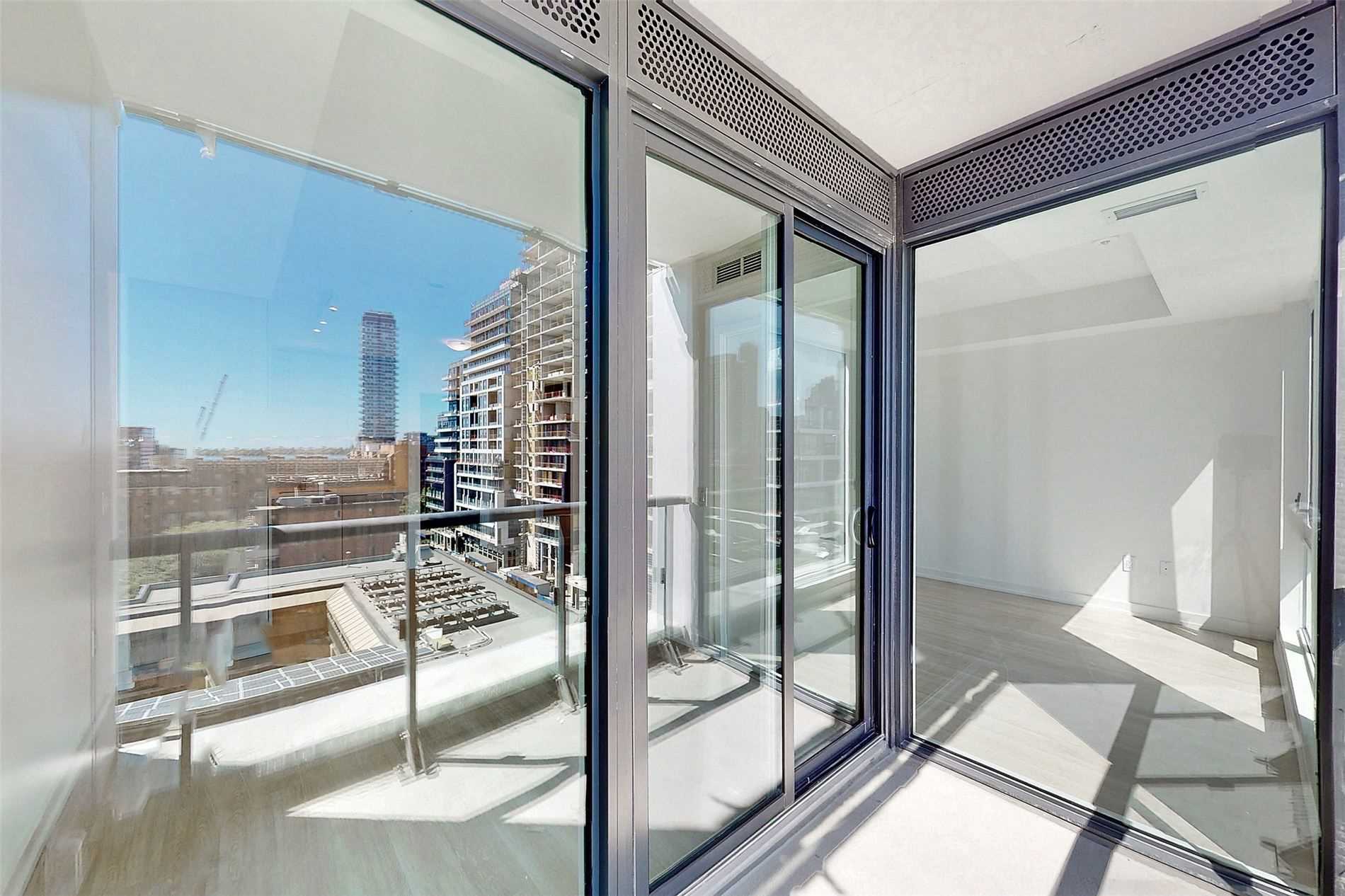 158 Front Street E #816