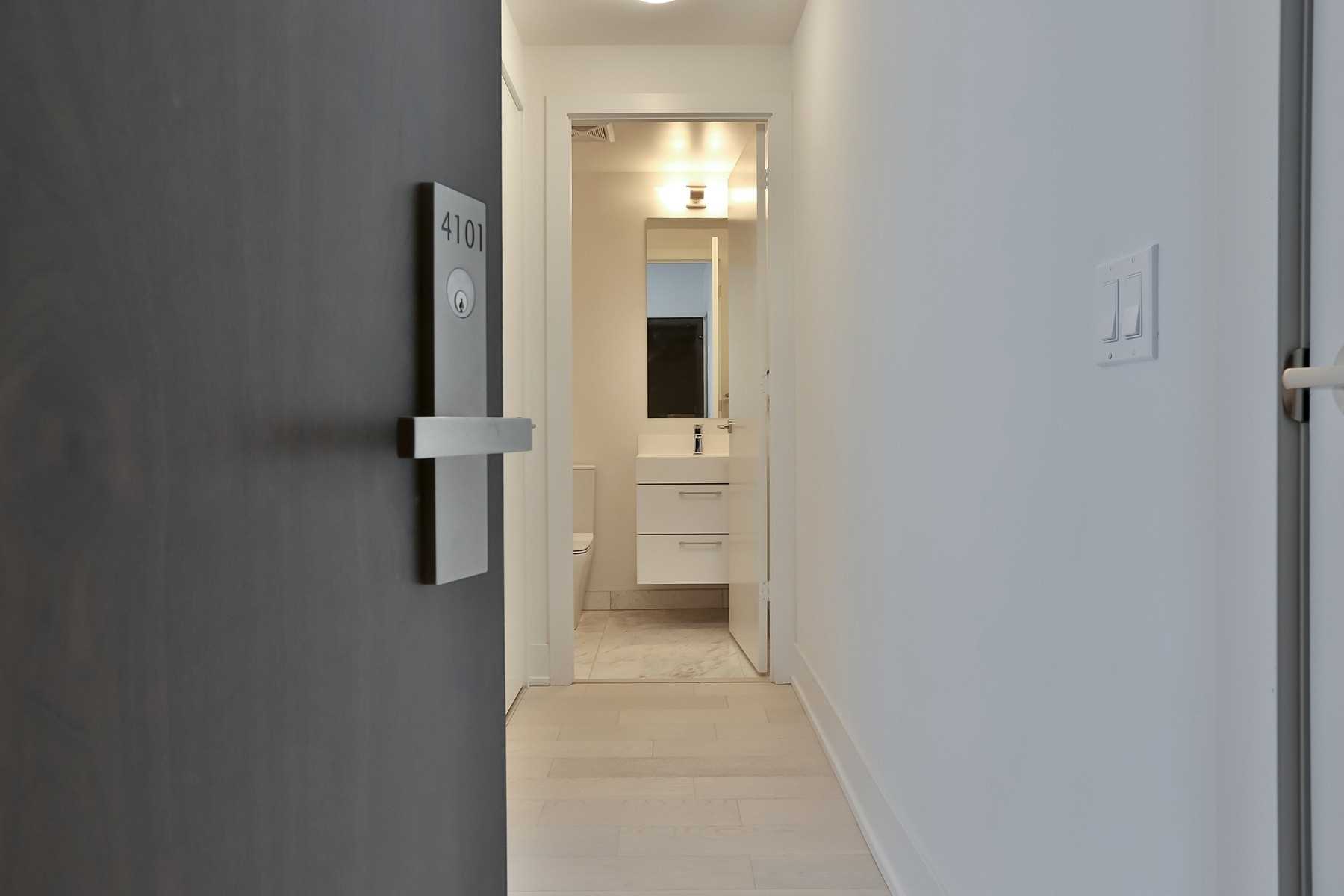 1 Yorkville Ave, #4101
