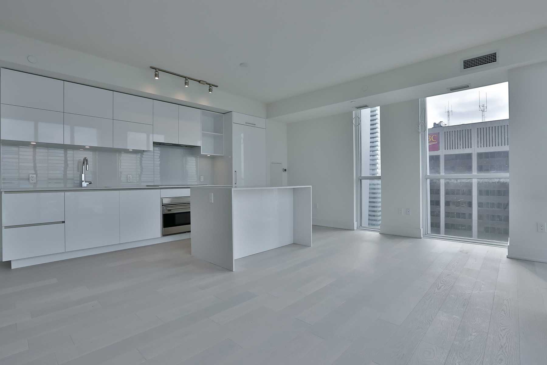 1 Yorkville Ave, #4101