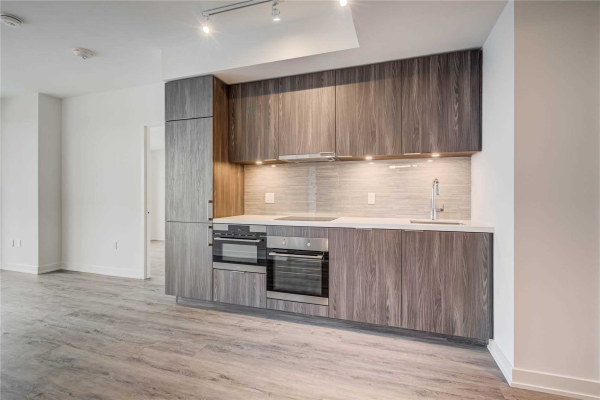 15 Queens Quay E, Toronto