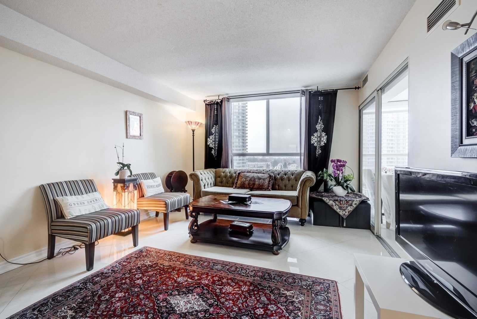 5460 Yonge Street, #807