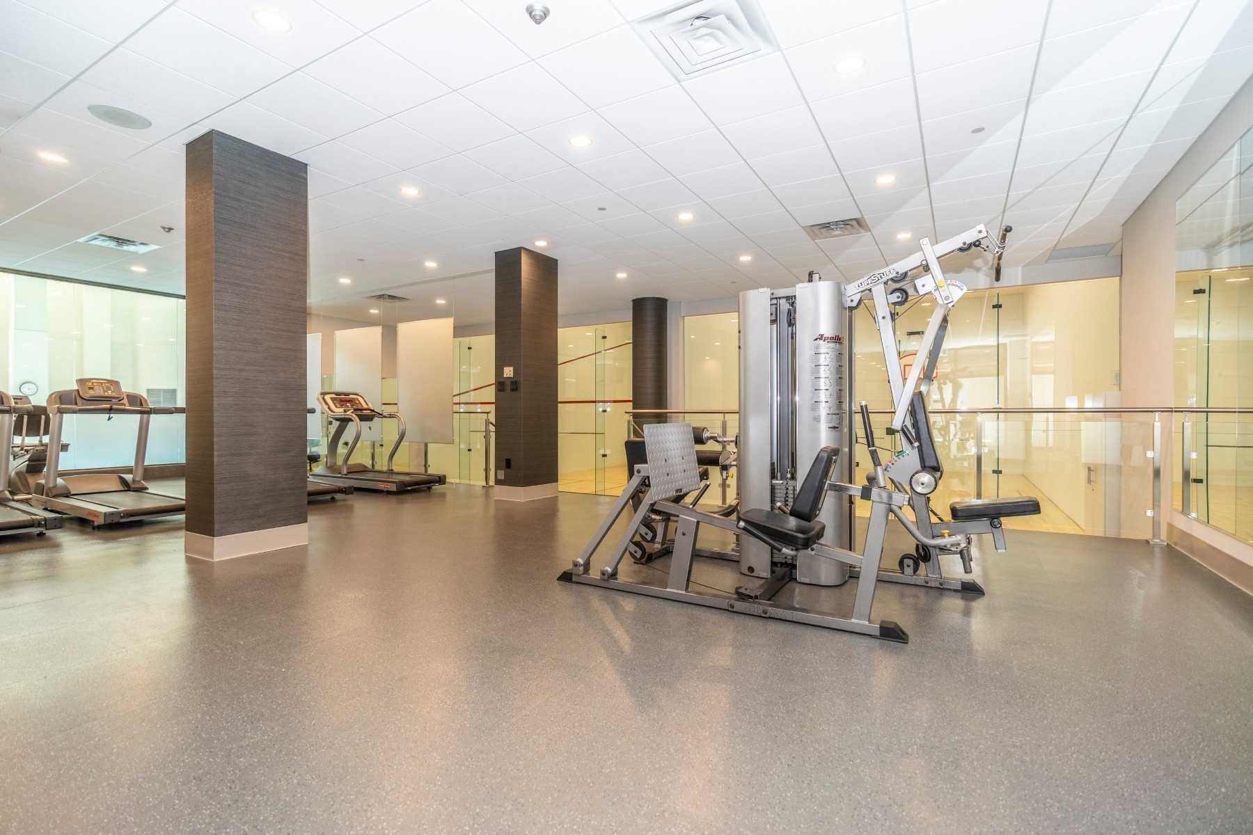 5460 Yonge Street, #807