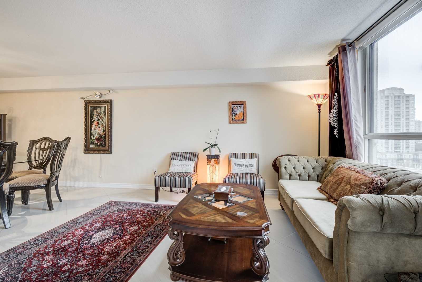 5460 Yonge Street, #807