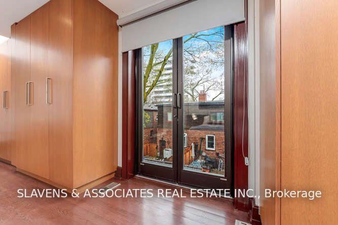 127 Orchard View Boulevard
