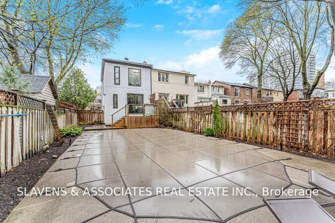 127 Orchard View Boulevard