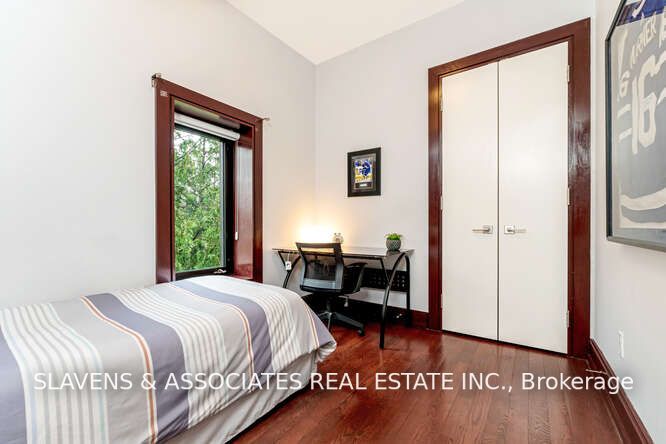 127 Orchard View Boulevard