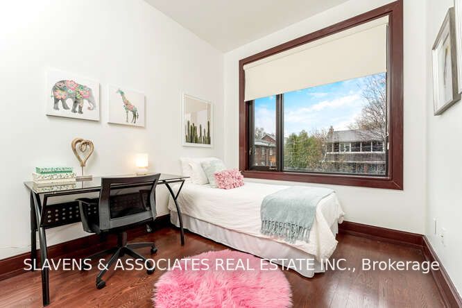 127 Orchard View Boulevard