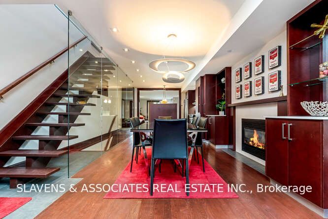 127 Orchard View Boulevard