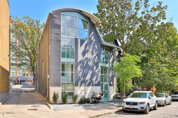 115 Walnut Ave, Toronto