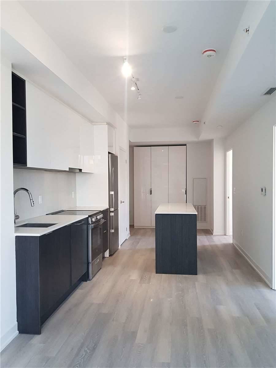 31 Tippett Rd, #731