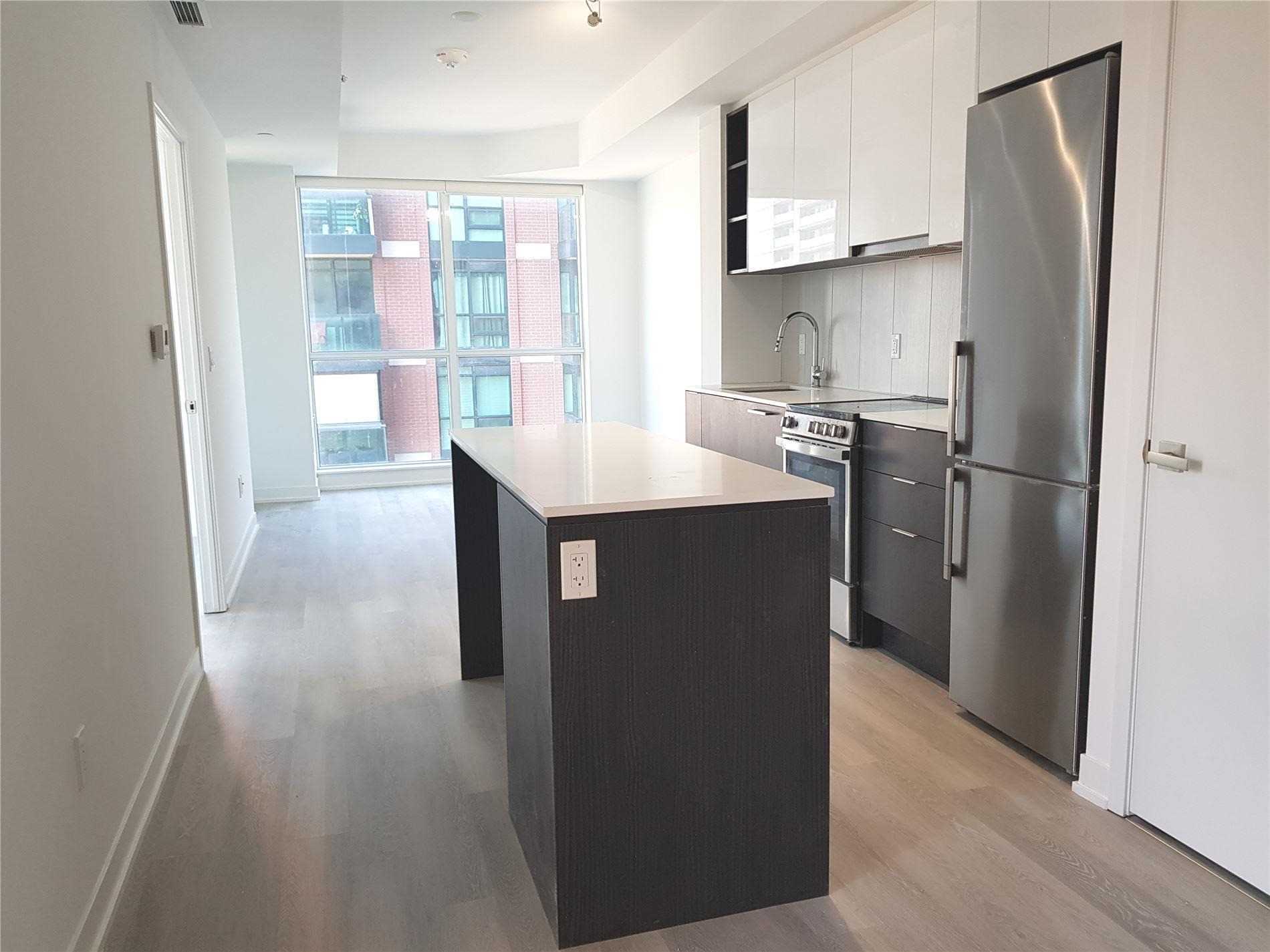 31 Tippett Rd, #731