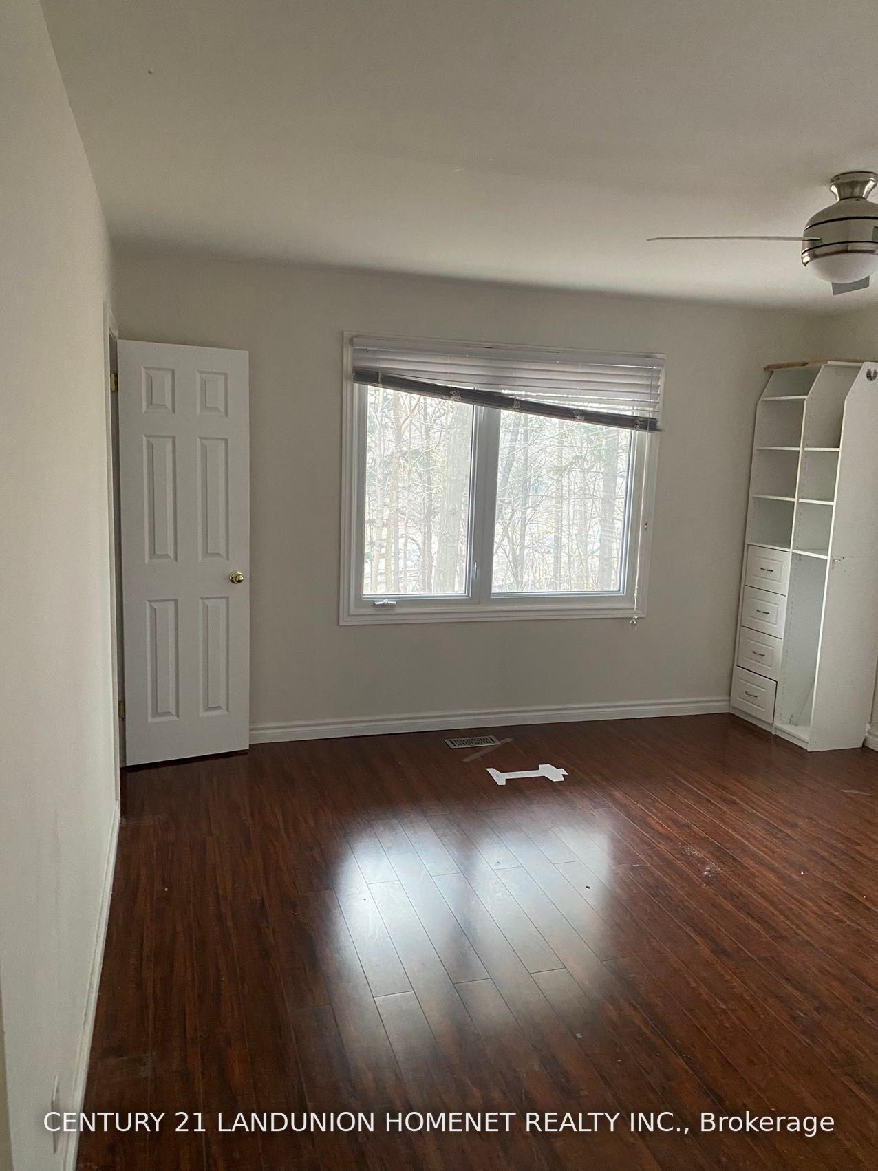 23 Roycrest Ave
