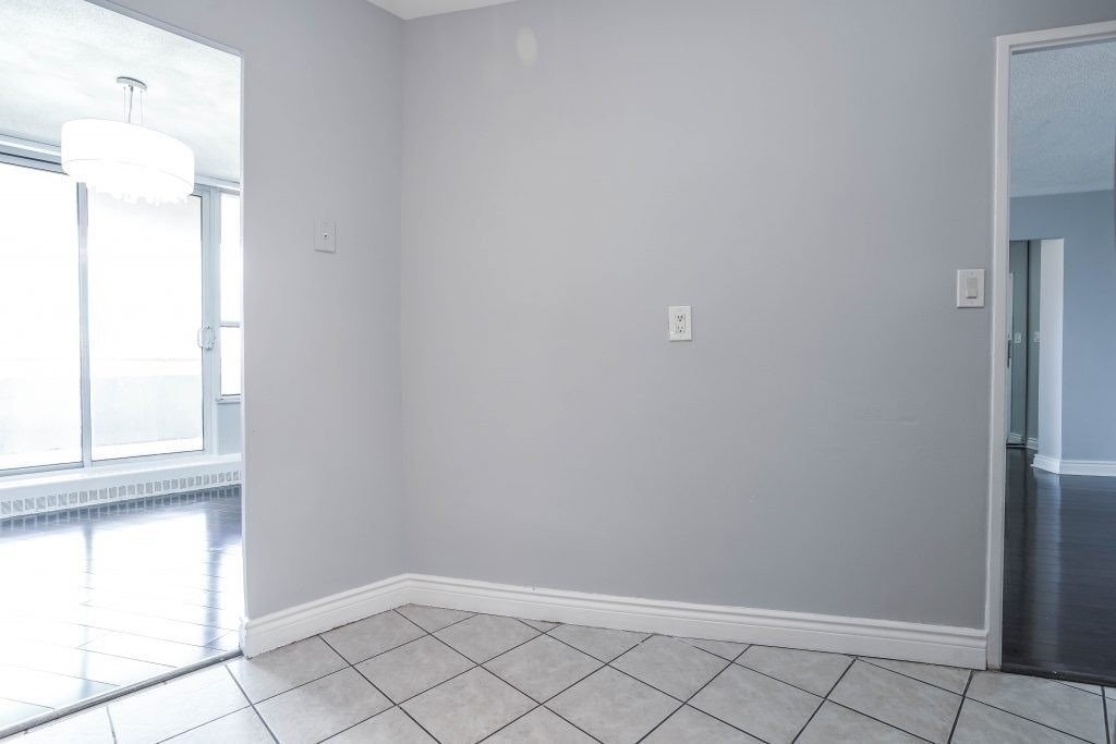 Listing C5915881 - Large Photo # 14
