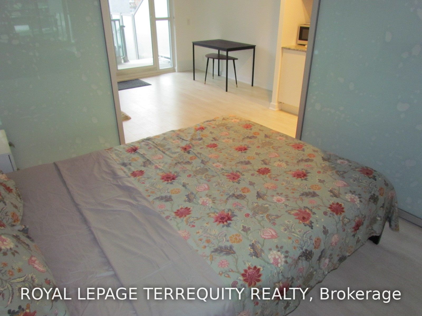 120 Parliament St, #421