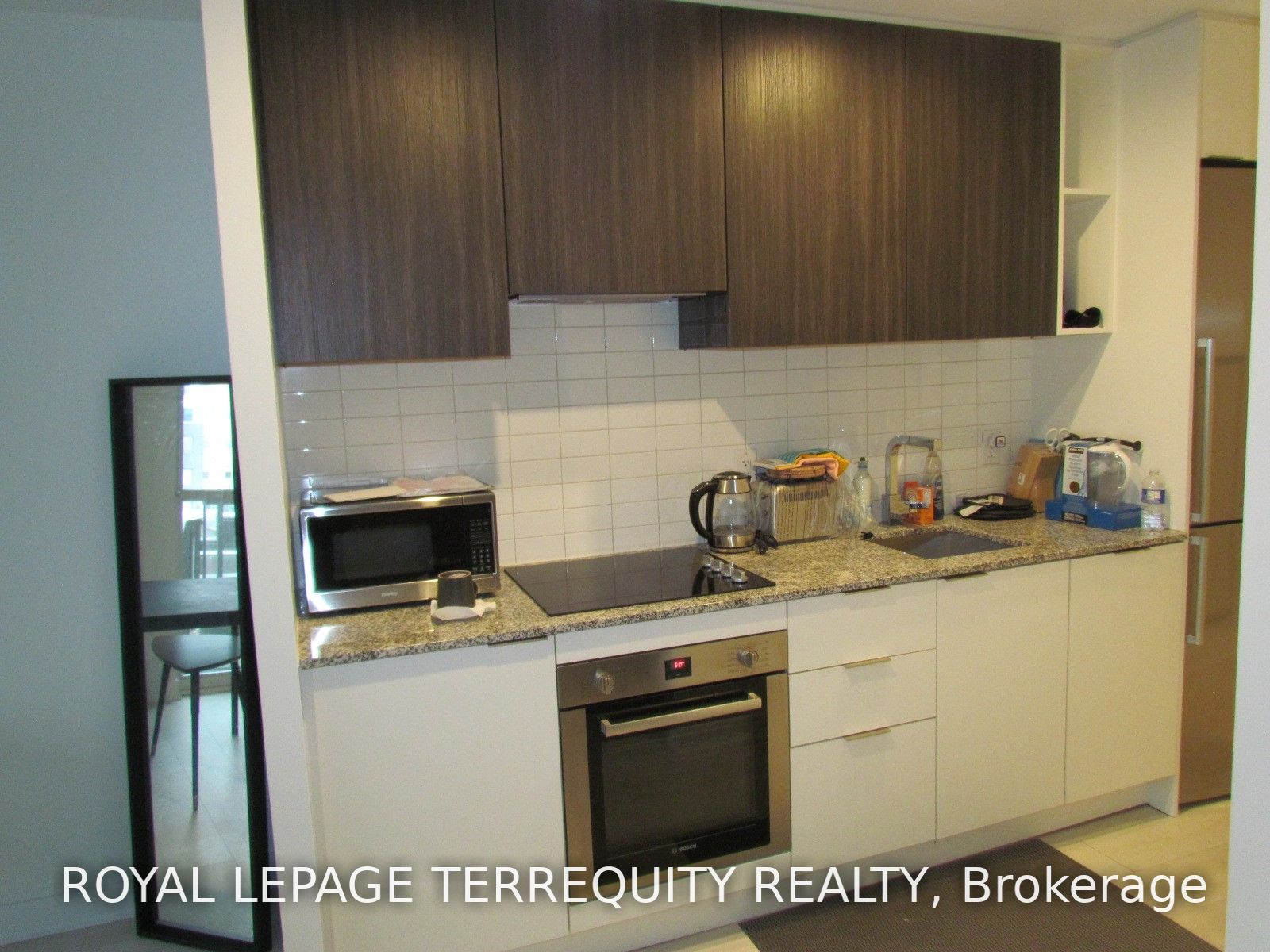 120 Parliament St, #421