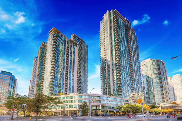 16 Yonge St, Toronto