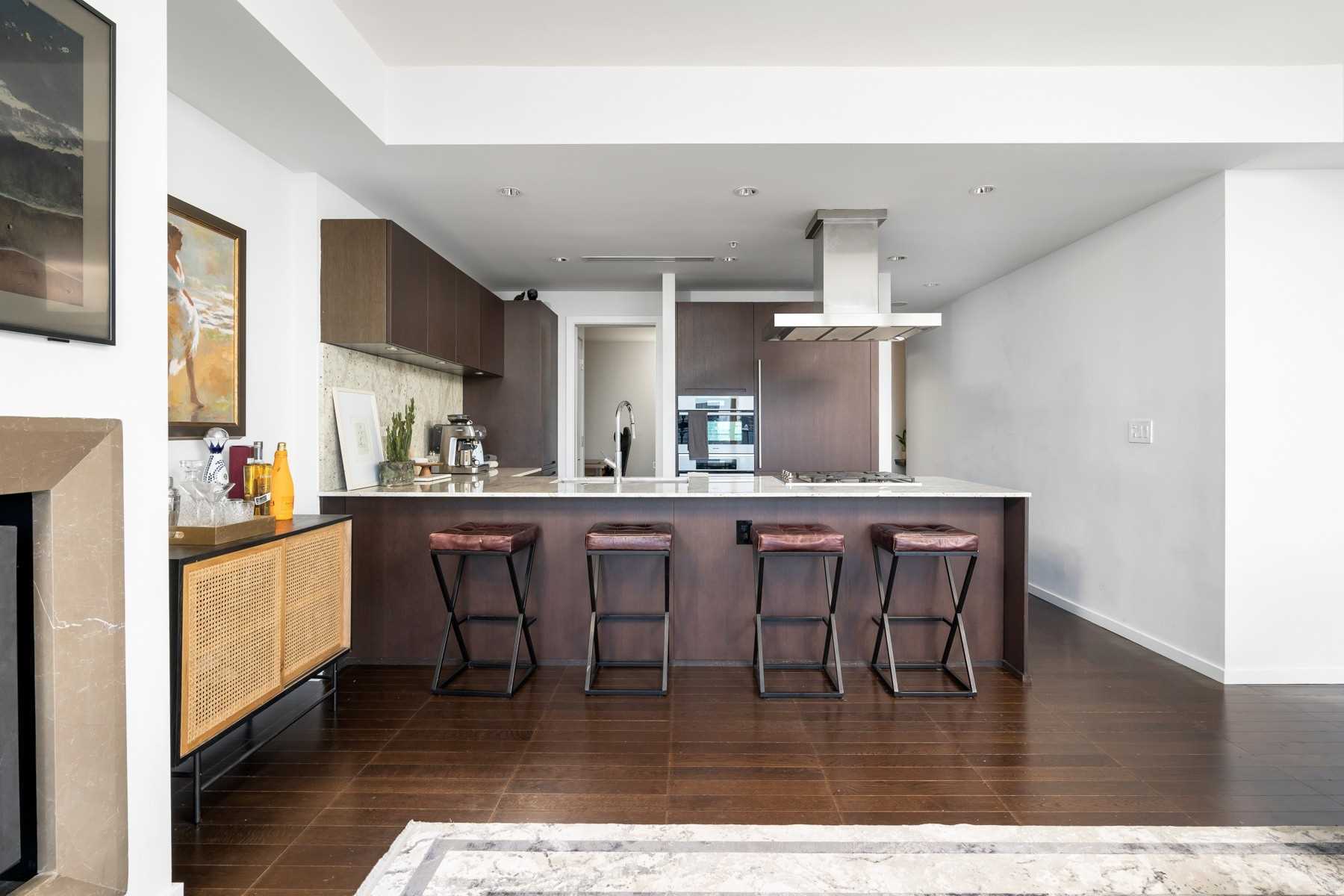 180 University Ave, #4103