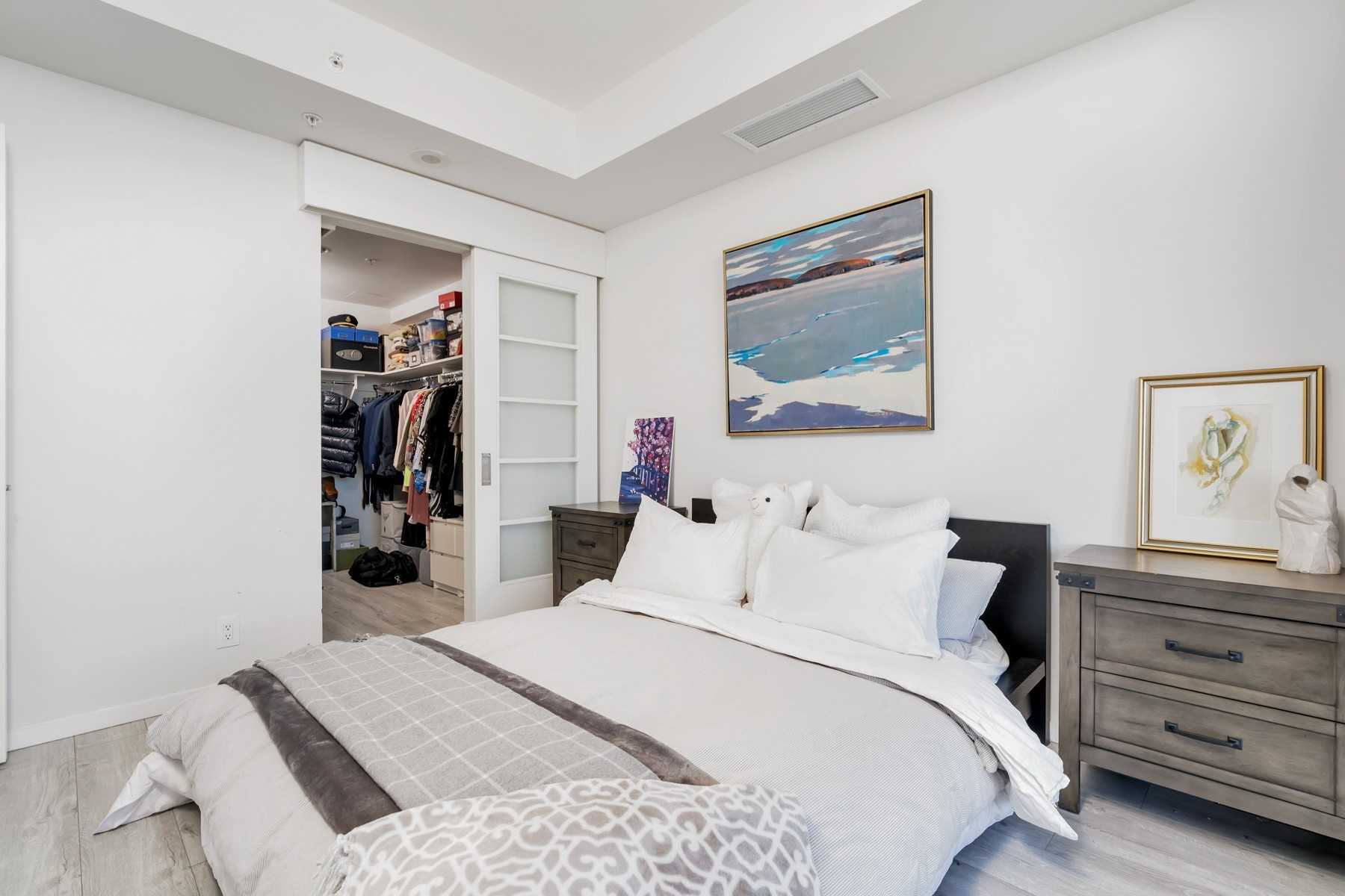 180 University Ave, #4103