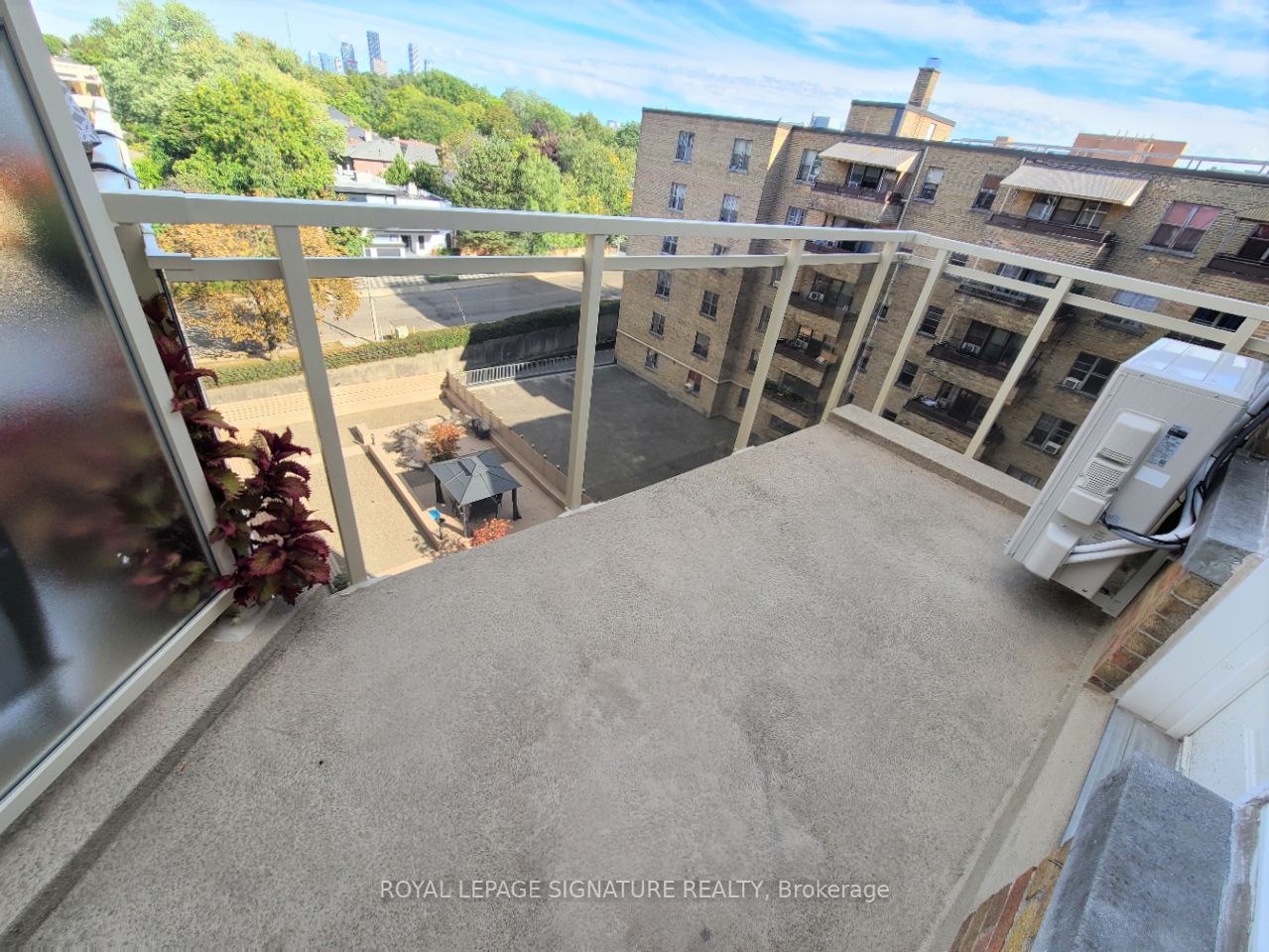 2603 Bathurst St, #601