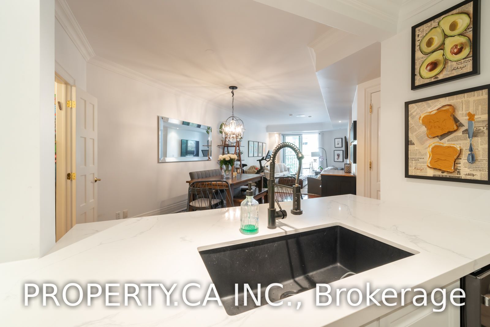 33 Delisle Ave, #201