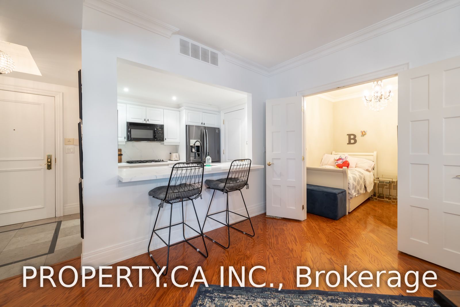 33 Delisle Ave, #201