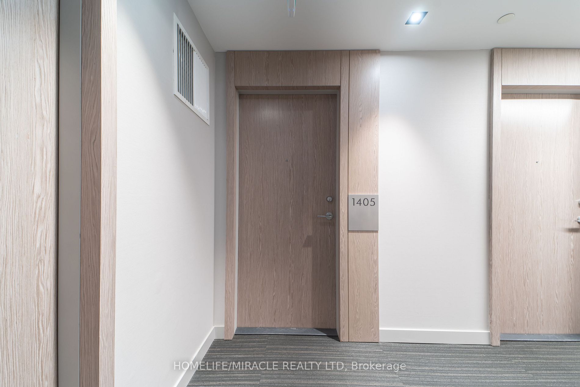 215 Queen St W, #1405