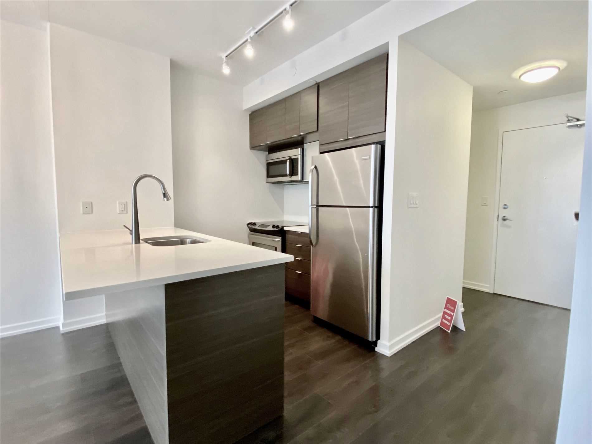 62 Forest Manor Road #1606