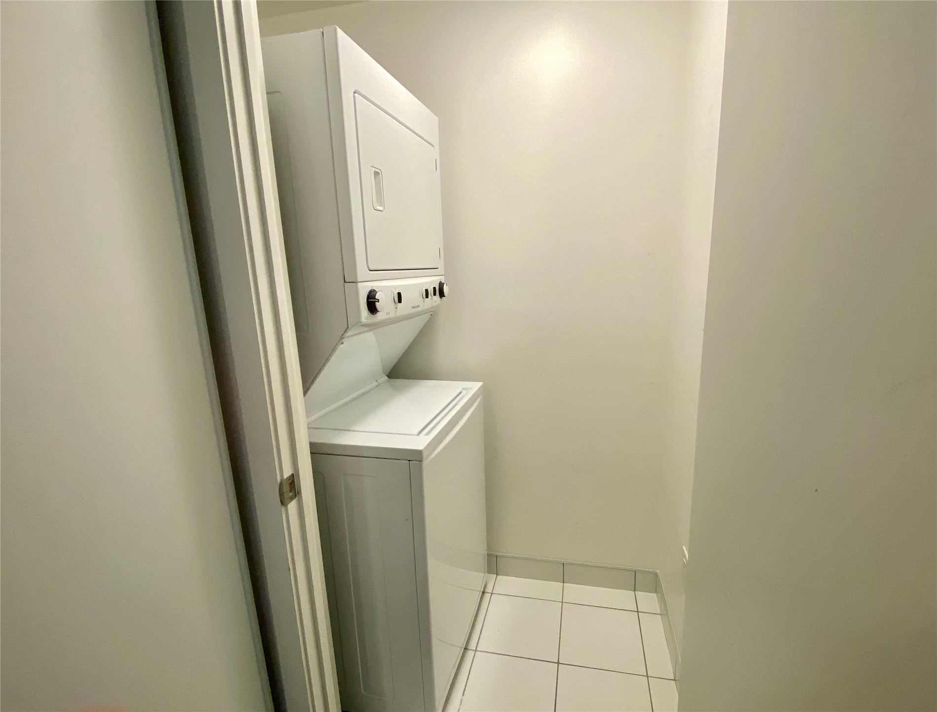 62 Forest Manor Road #1606