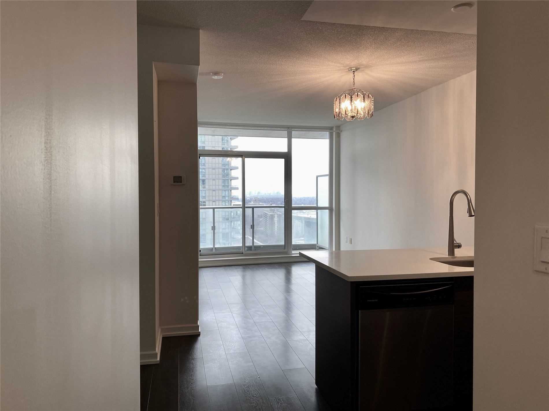 62 Forest Manor Road #1606