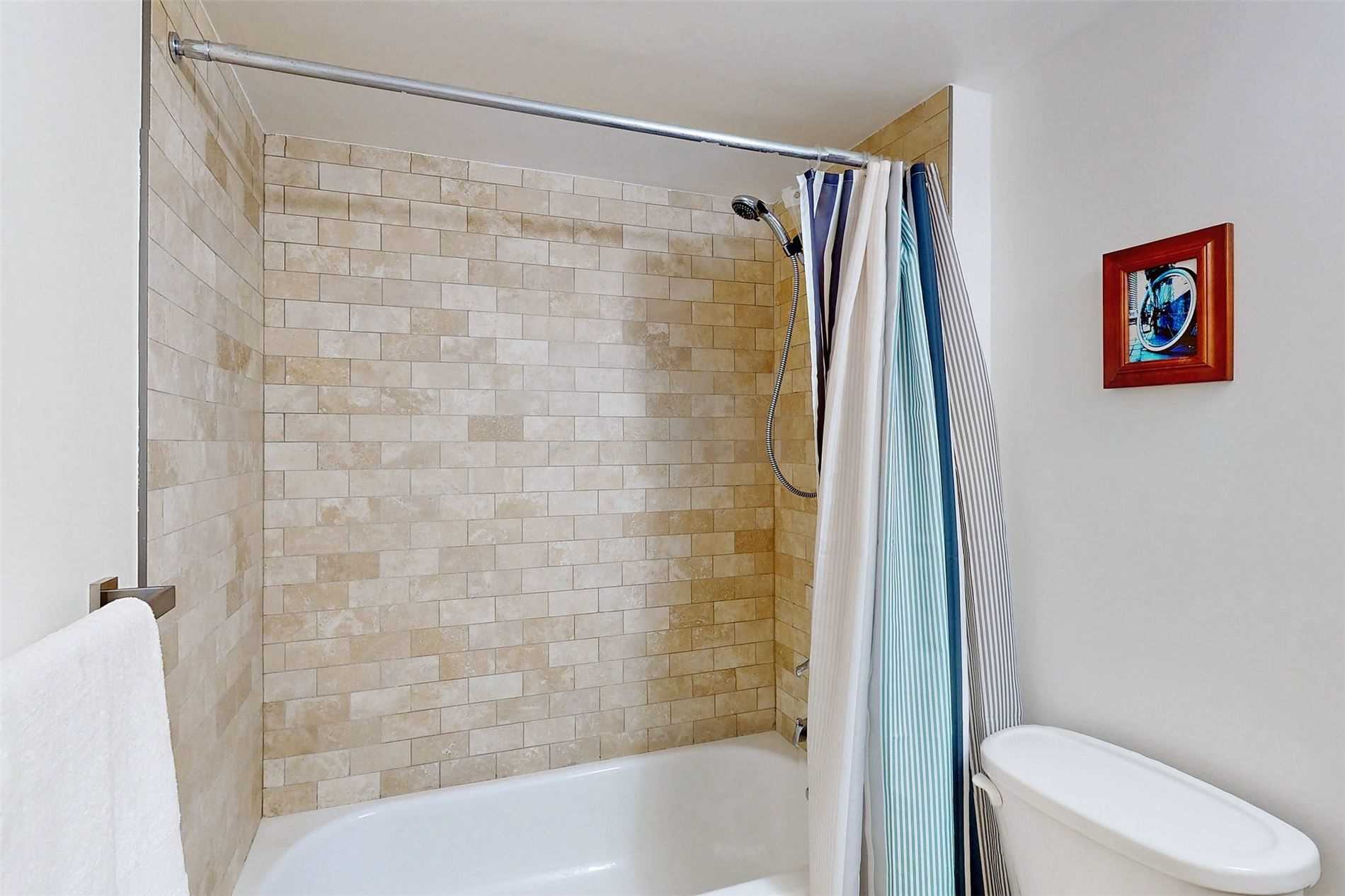 Listing C5920647 - Large Photo # 17