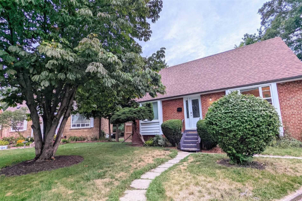 32 Vonda Ave, Toronto