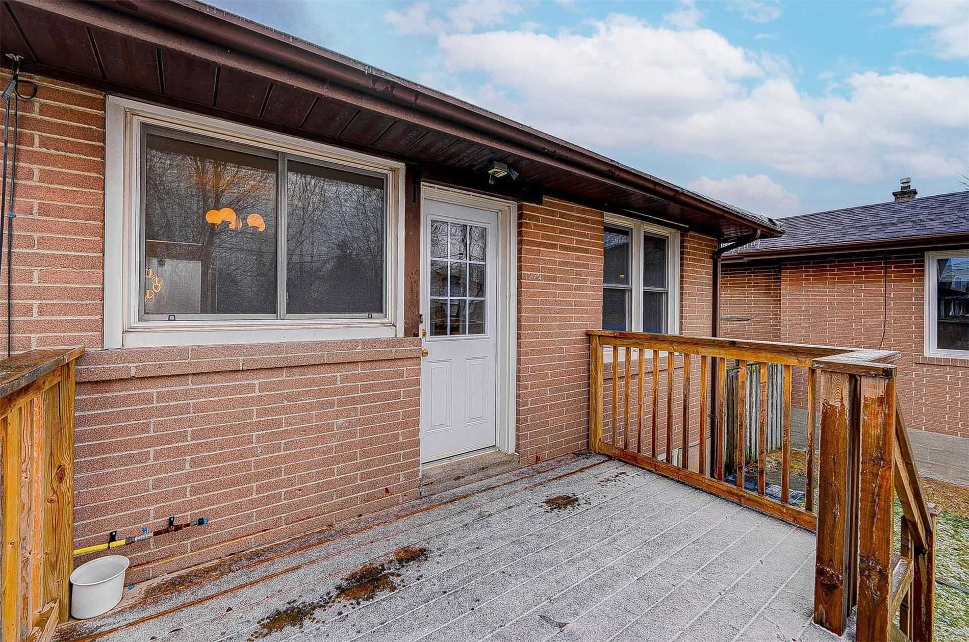 188 Acton Ave