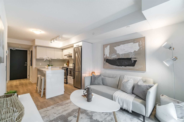 87 Peter St, Toronto