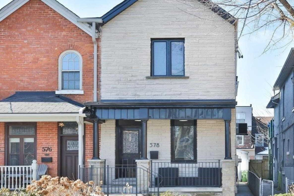 578 Manning Ave, Toronto