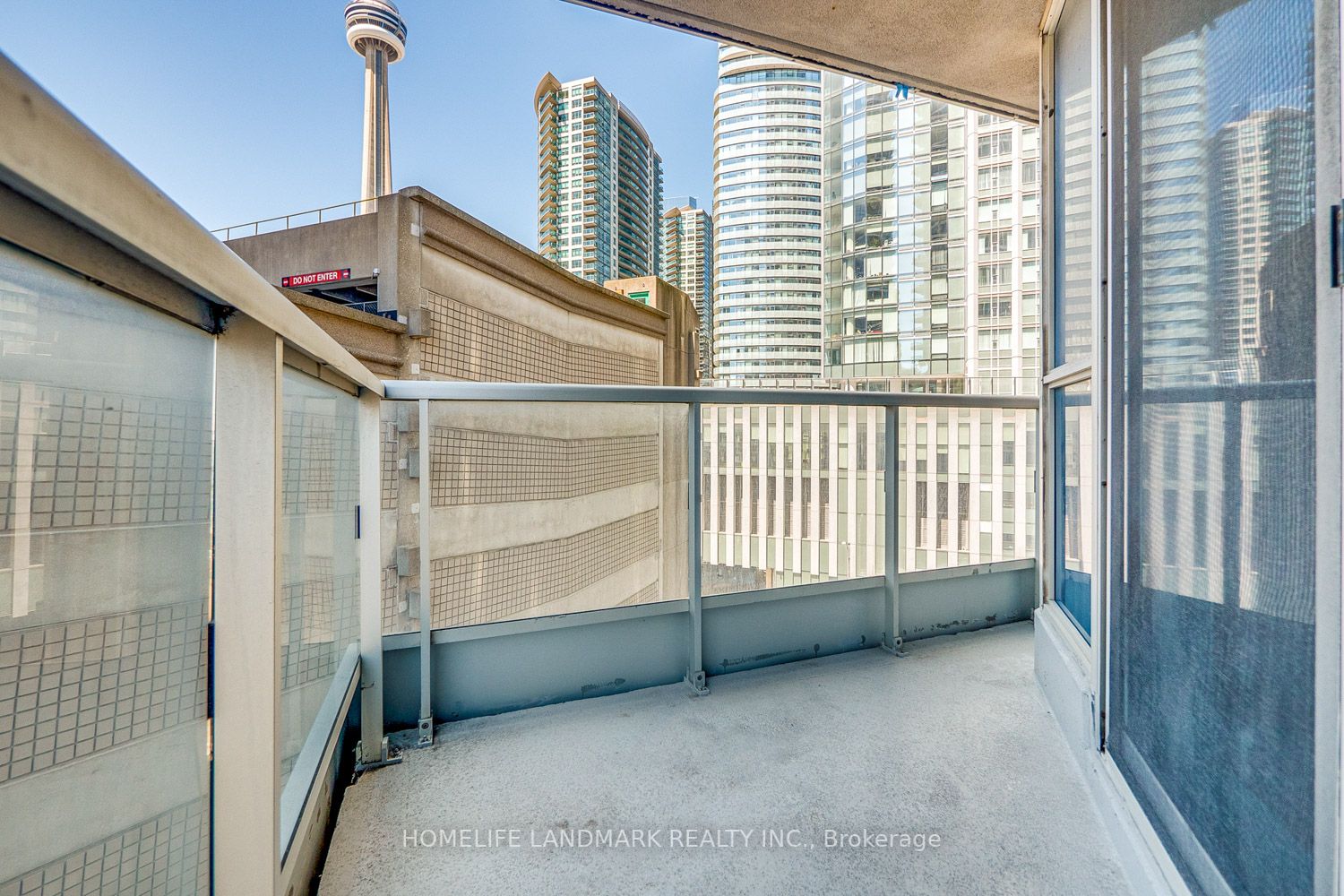 8 York St, #612