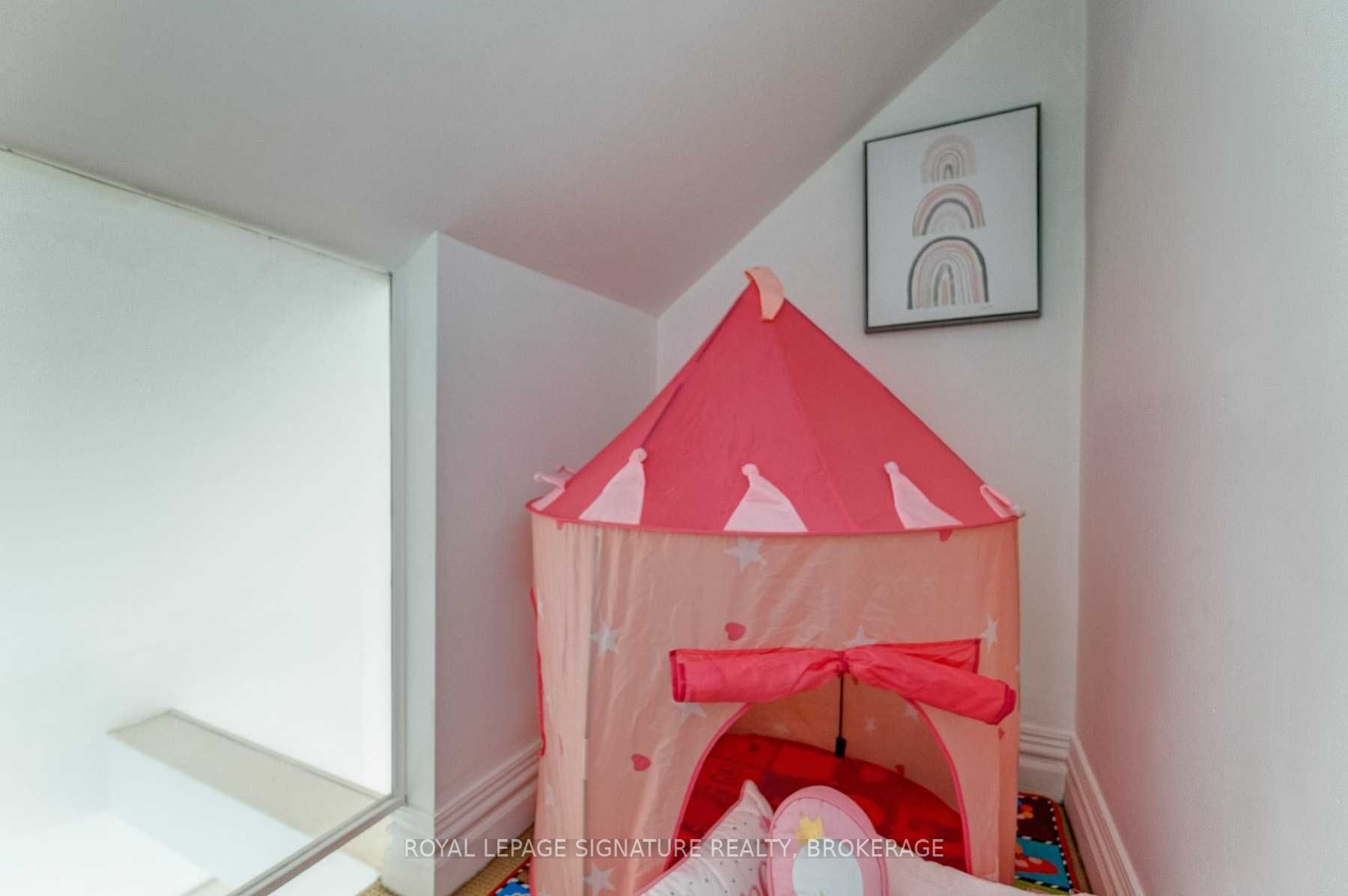 Listing C5922289 - Large Photo # 25