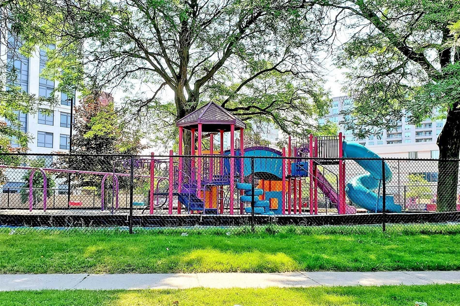 Listing C5923247 - Large Photo # 40