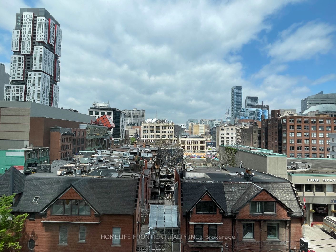 99 John St, #512