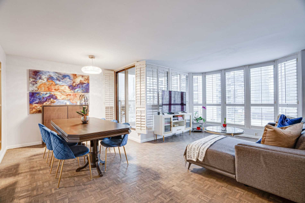 1331 Bay St, Toronto
