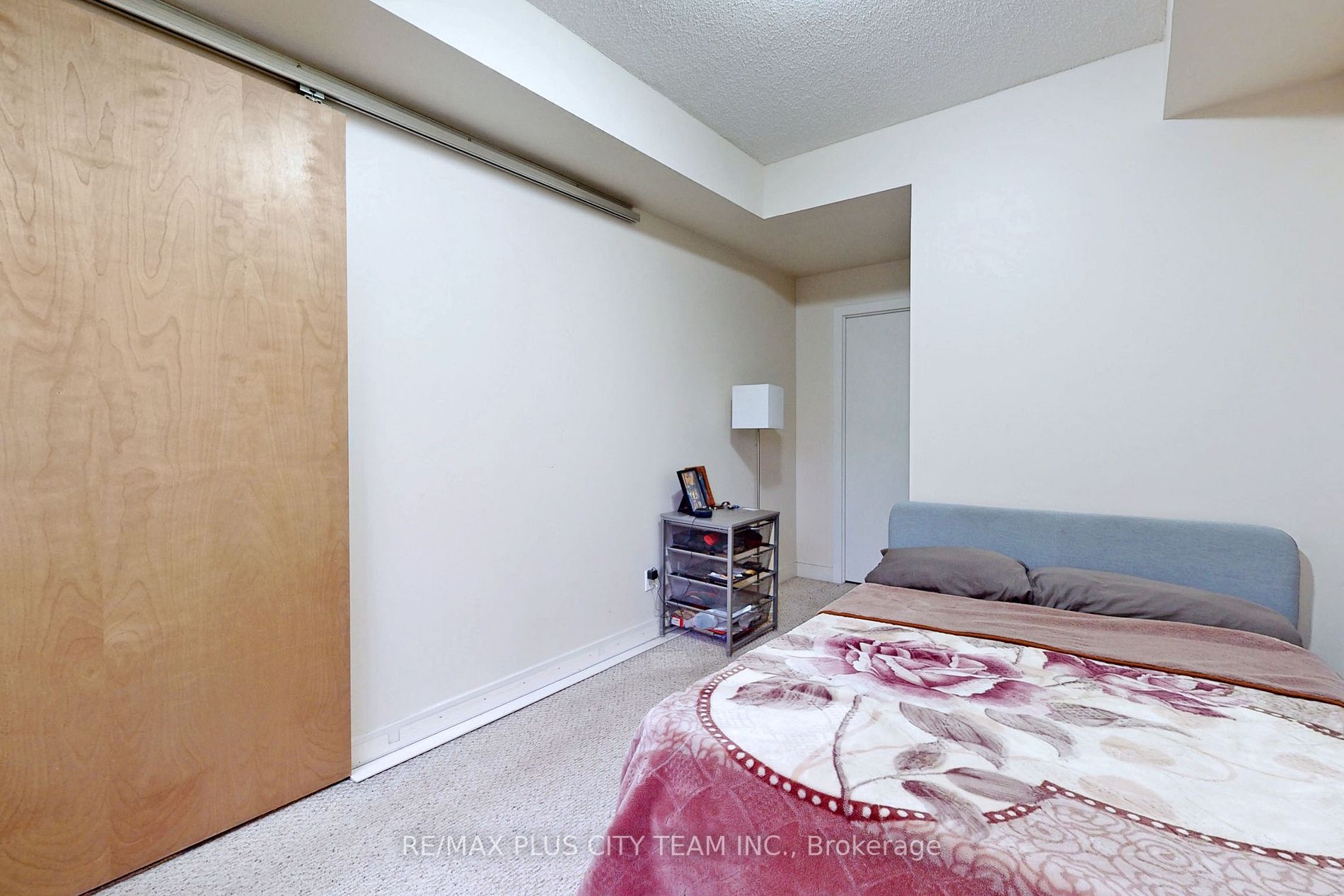 Listing C5924480 - Large Photo # 12