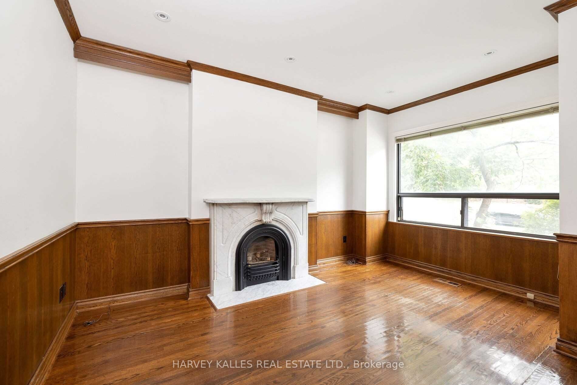 219 Lonsdale Rd
