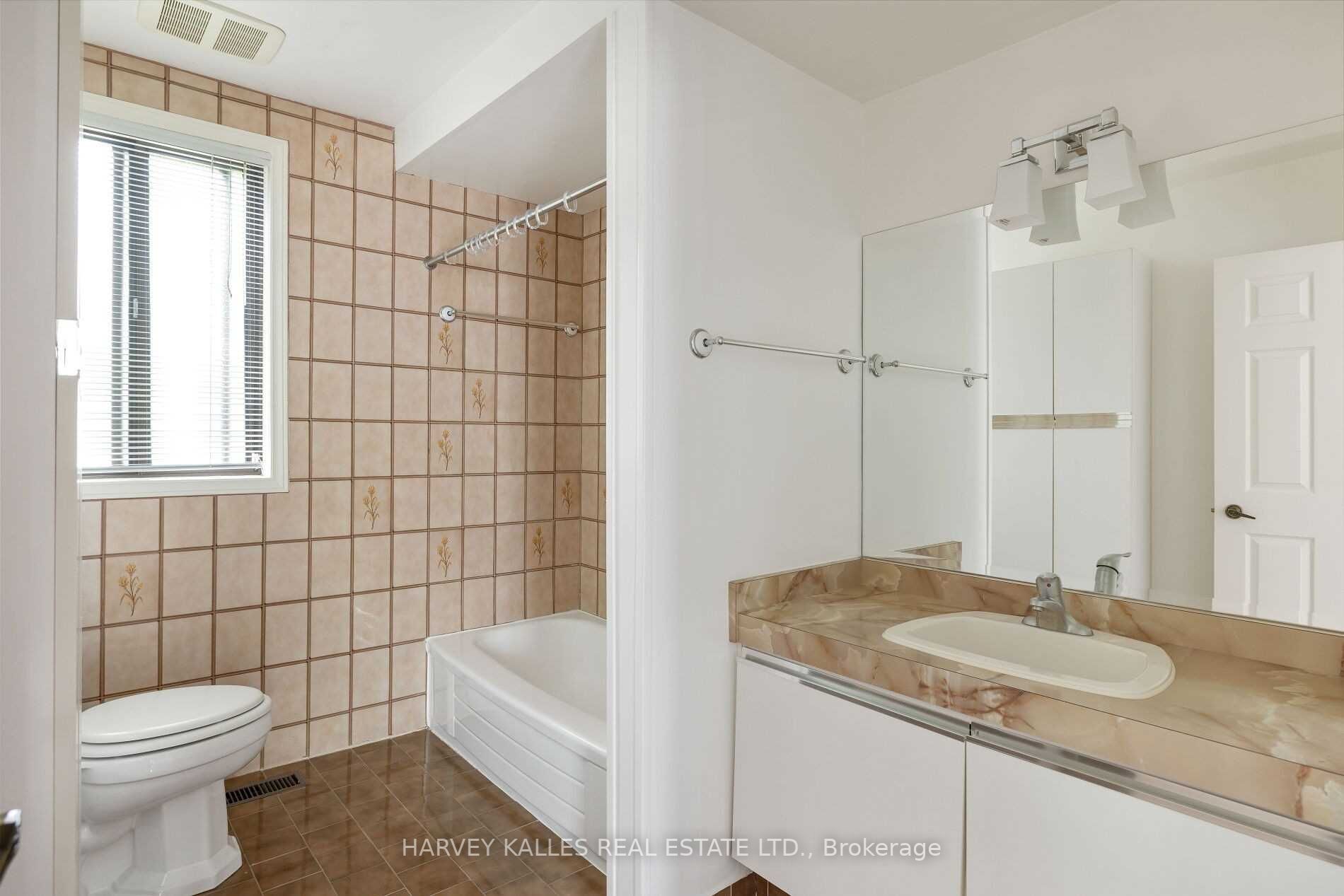 219 Lonsdale Rd