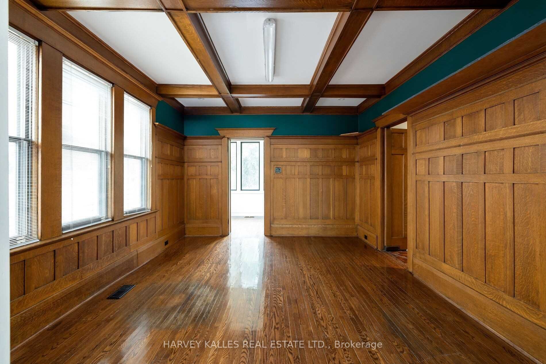 219 Lonsdale Rd