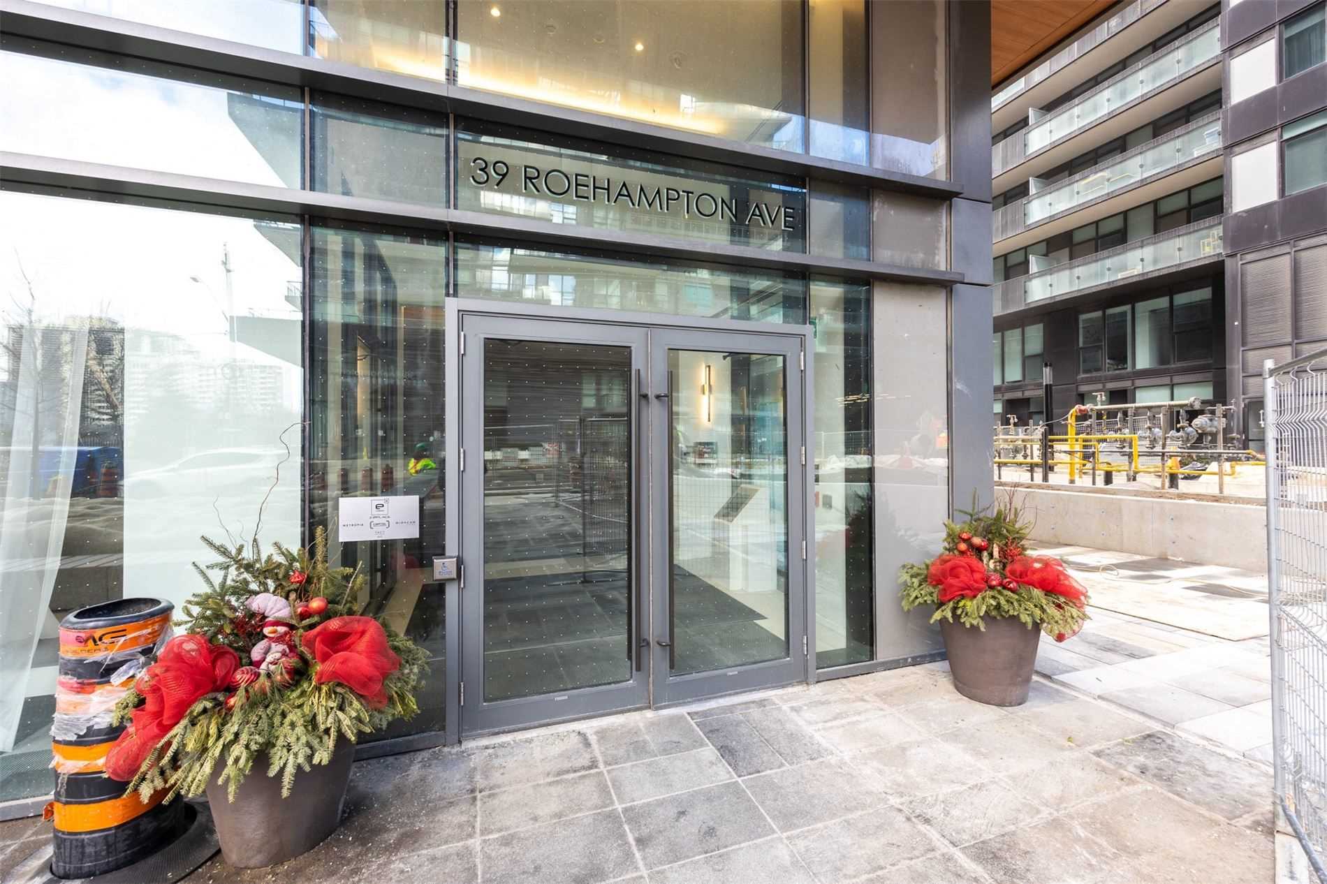 39 Roehampton Ave, #1210