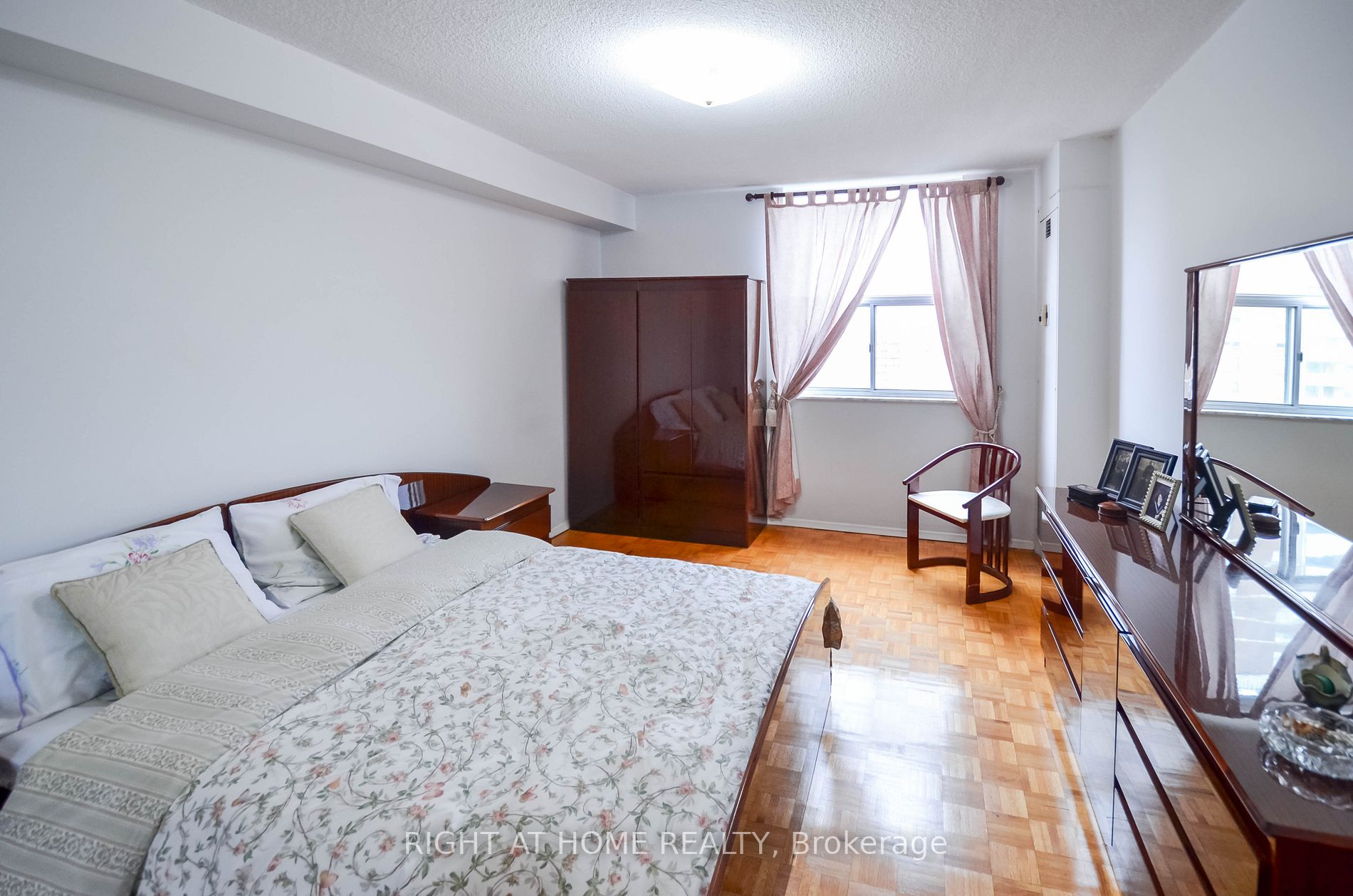 205 Hilda Avenue, #2107