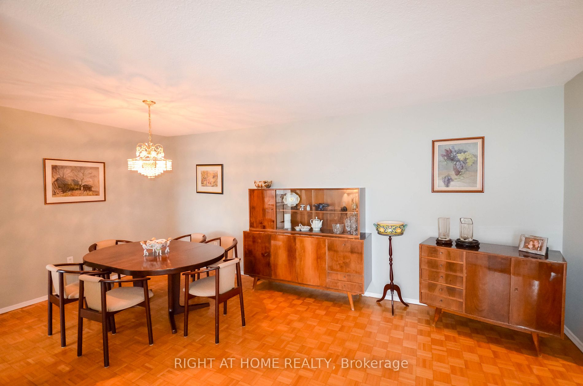 205 Hilda Avenue, #2107