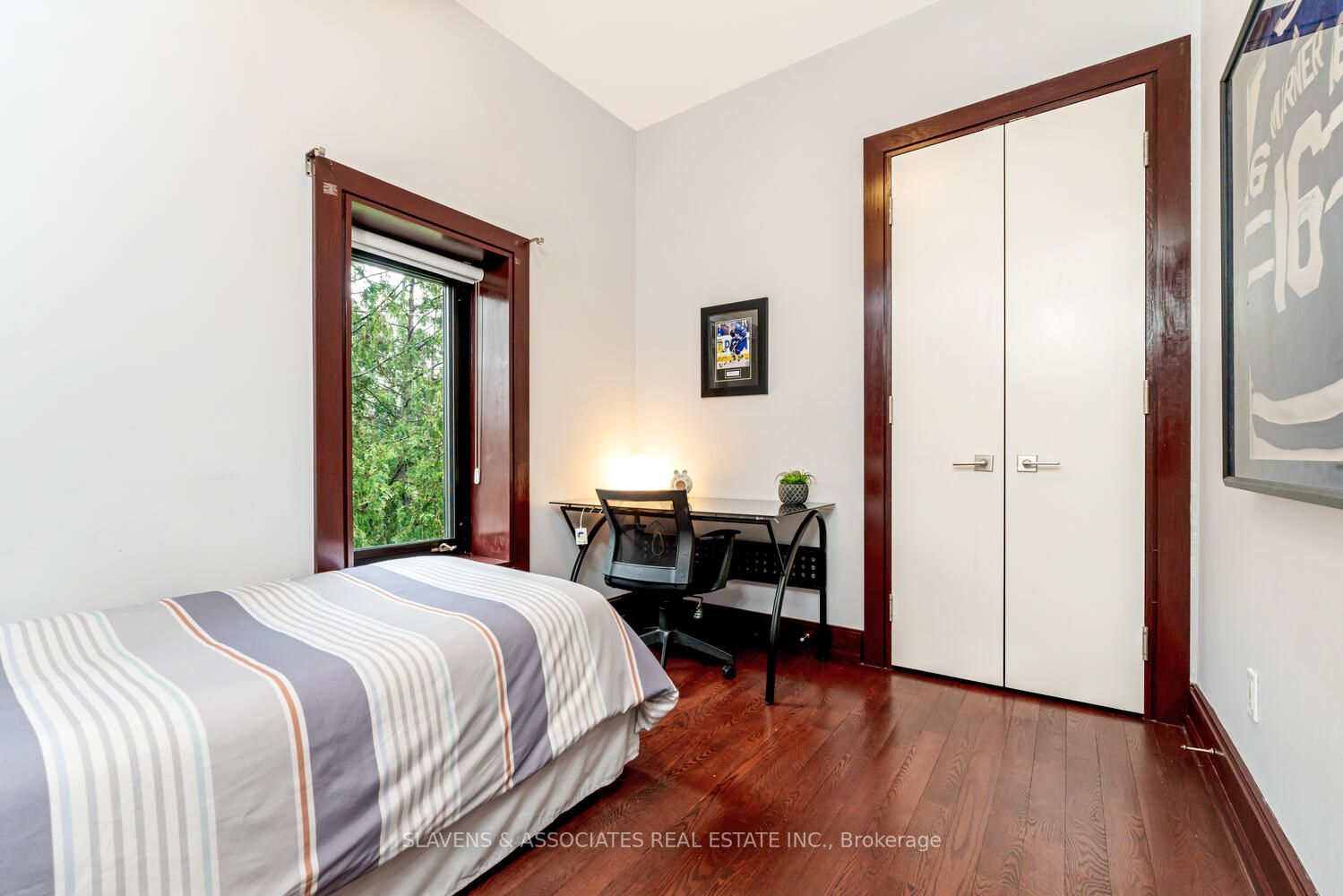 127 Orchard View Boulevard