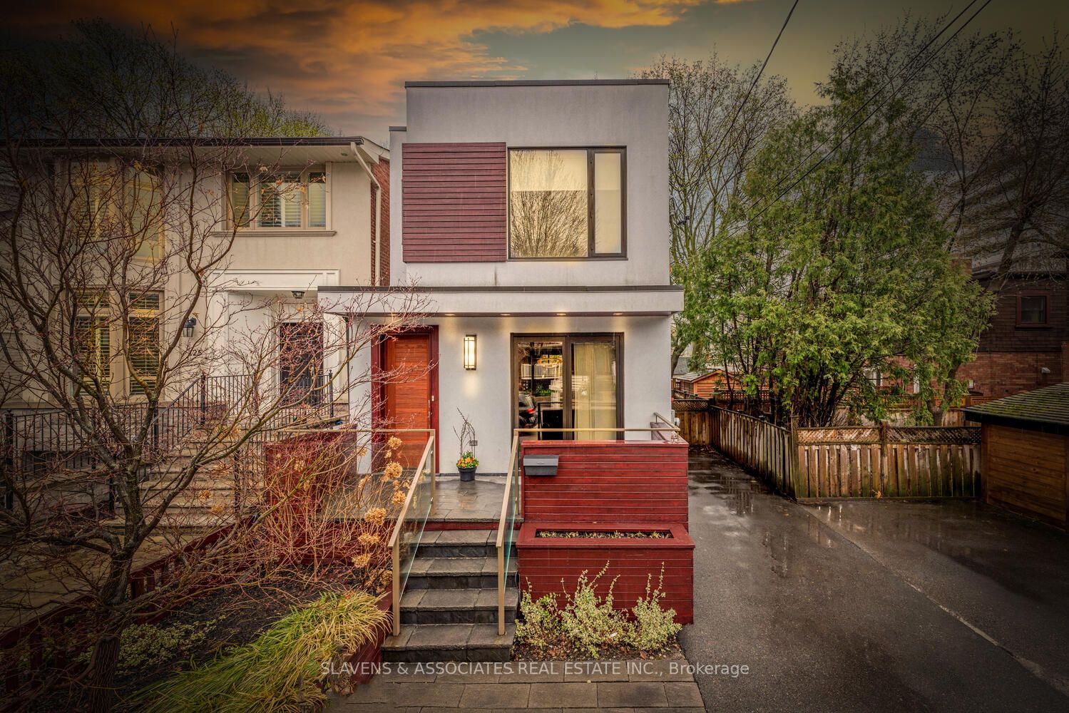127 Orchard View Boulevard