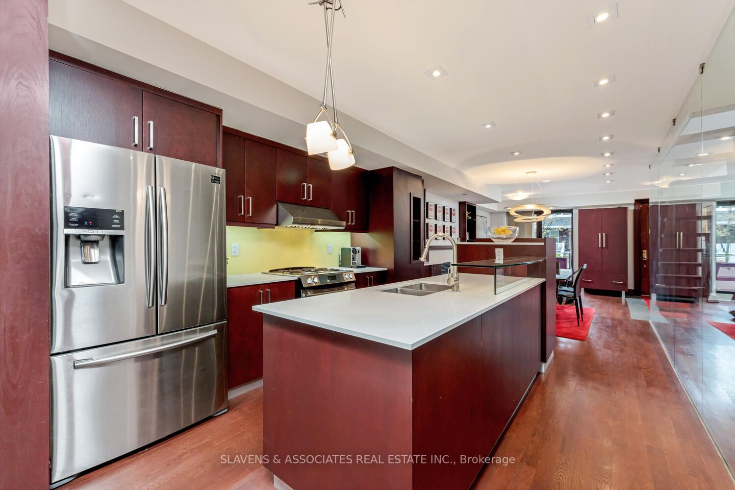 127 Orchard View Boulevard