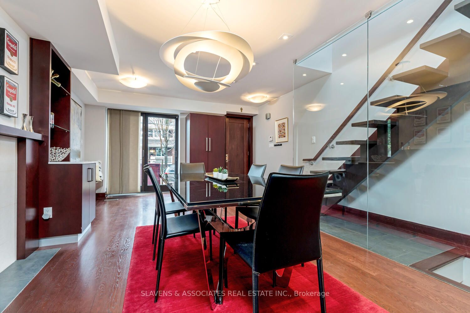 127 Orchard View Boulevard